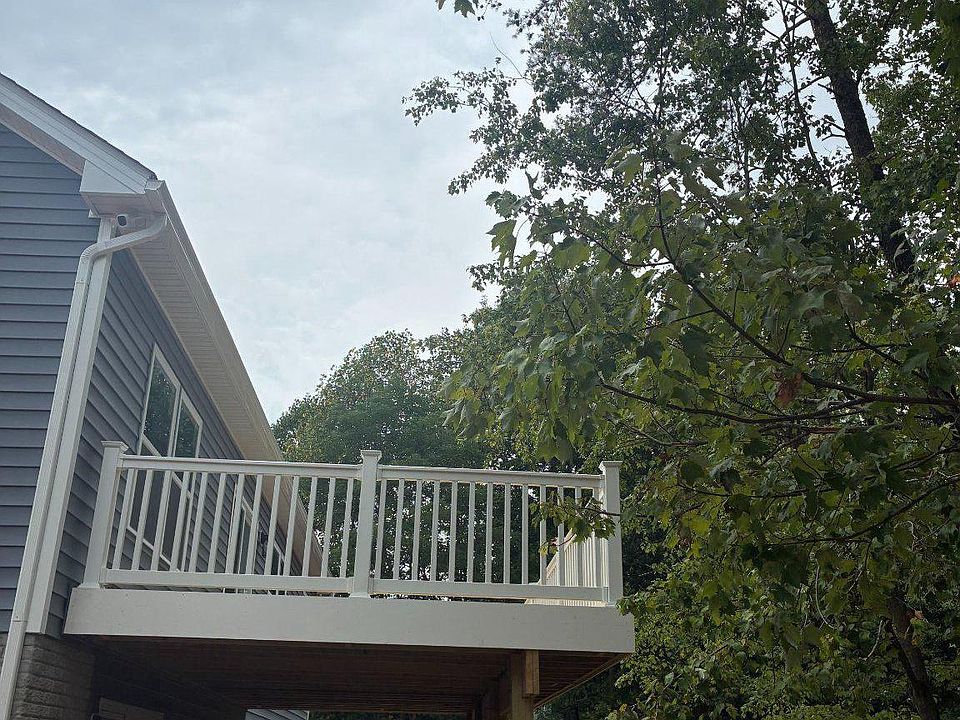 2nd image of 289 Wampum Ln
