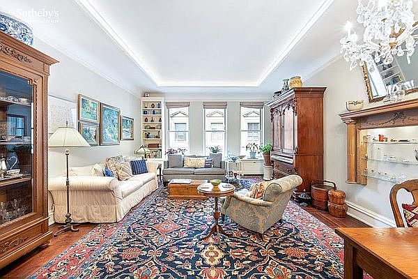 1st image of 180 W 58th St #12F