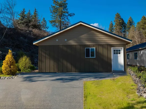 6525 Chinook St, Bonners Ferry, ID 83805