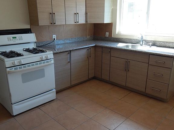 5th image of 2854 16th St