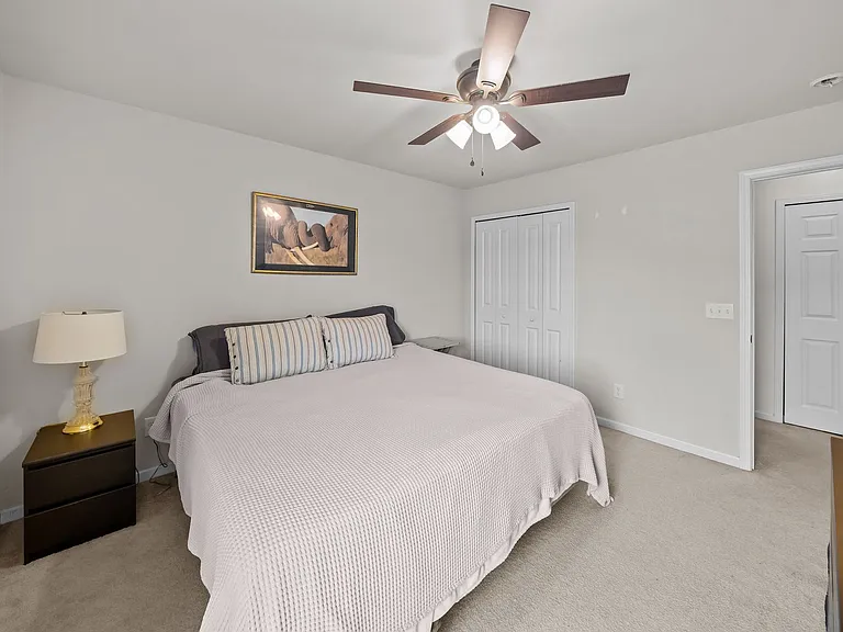415 Valdez Ct — Photo 37