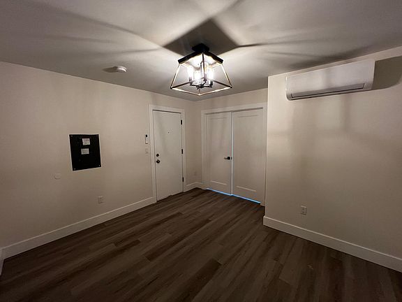 3rd image of 184 Liberty St #3B
