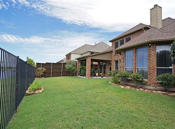 3rd image of 751 Burr Oak Dr