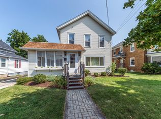 209 W Exchange St, Sycamore, IL 60178