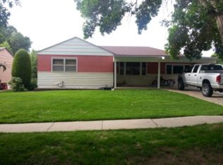 1217 Horseshoe Dr, Pueblo, CO 81001