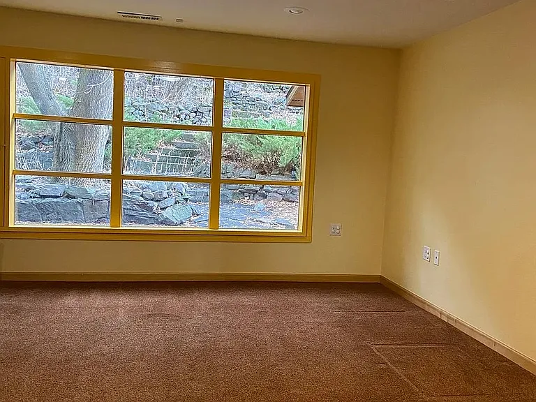 1348 Harrison St — Photo 4
