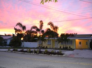 8316 Marina Dr, Holmes Beach, FL 34217