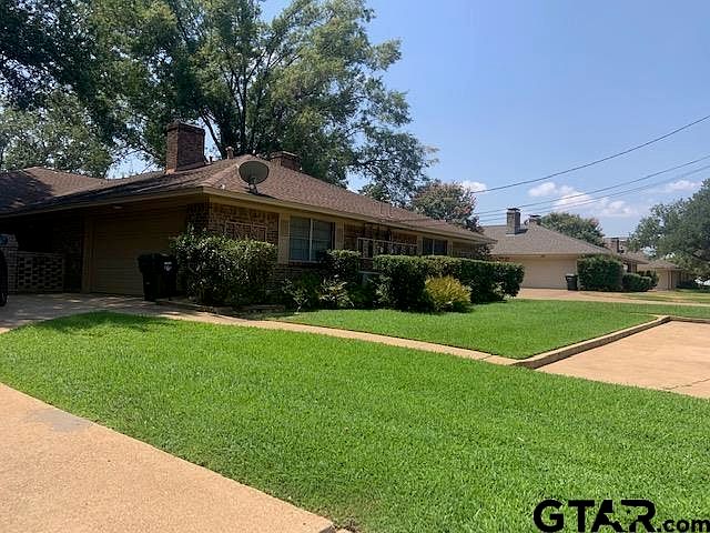 1st image of 117/119 E Heritage Dr