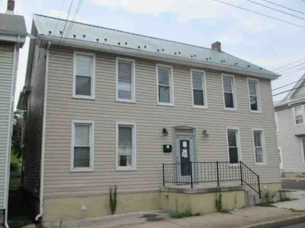 44 & 46 N Church St, Waynesboro, PA 17268