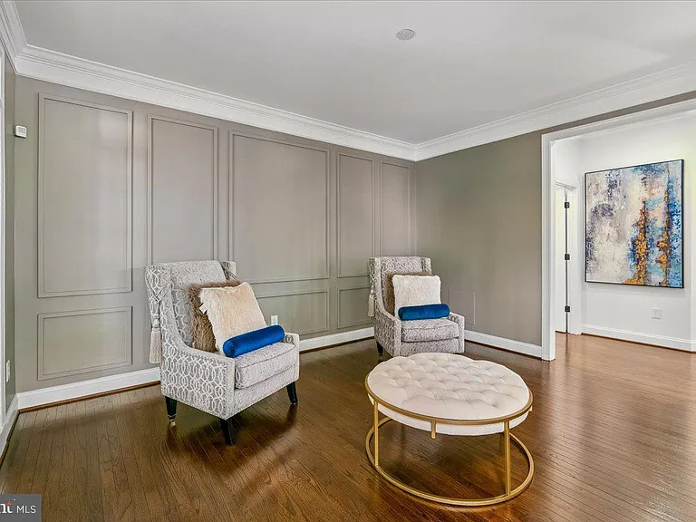 743 Seneca Dr — Photo 13