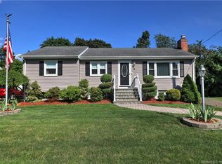 52 Corbin Rd, Hamden, CT 06517