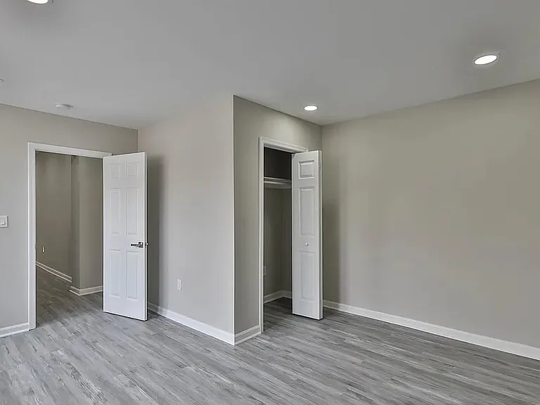 31 S 9th St #1F — Photo 12