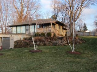 306 Lake Shore Dr, La Porte, IN