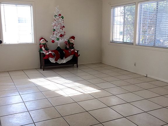 Songfest Livingroom Use_12112015