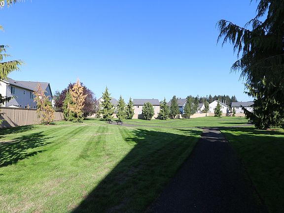 3rd image of 4415 NE 165th Ave