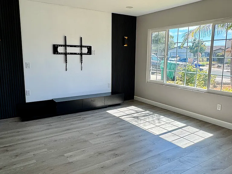 10385 Cheviot Ct — Photo 2