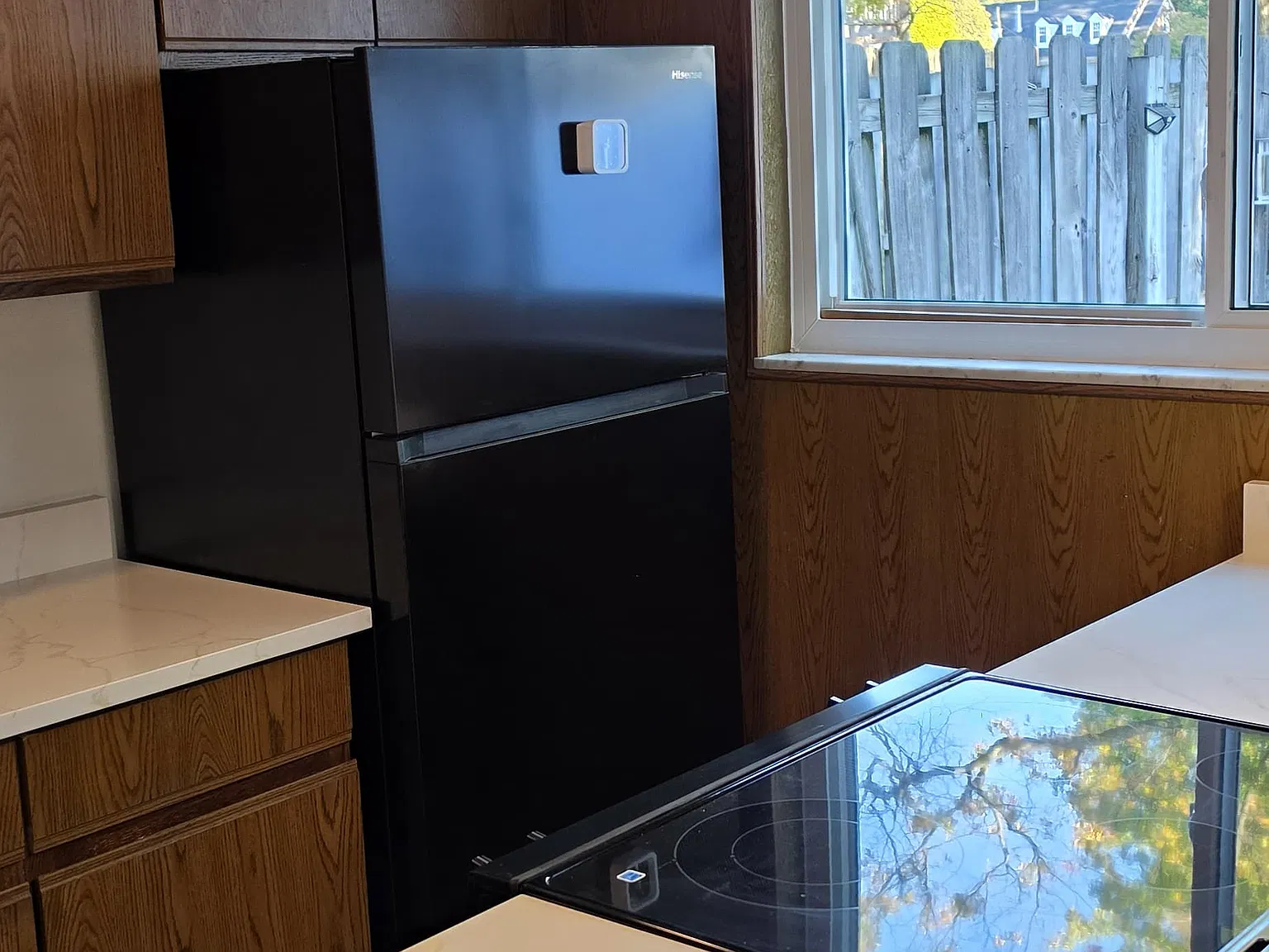 2 bed, 1.5 bath, 870 sqft, $1,300 — Photo 3