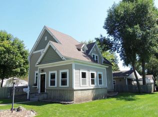 309 W 10th St, Morris, MN 56267