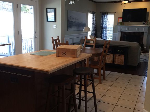 Kitchen to Family Room