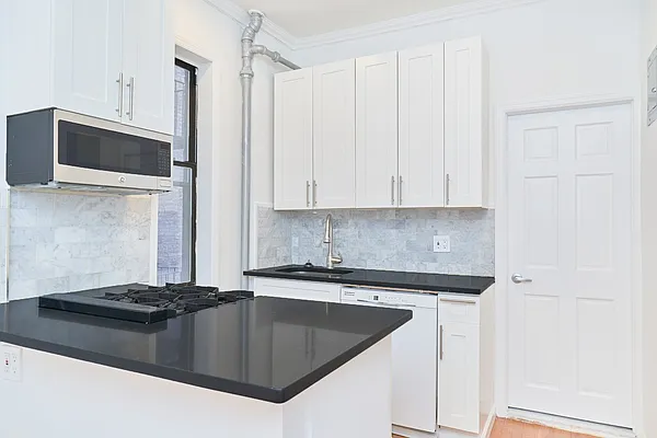 Rented by Living New York | media 3