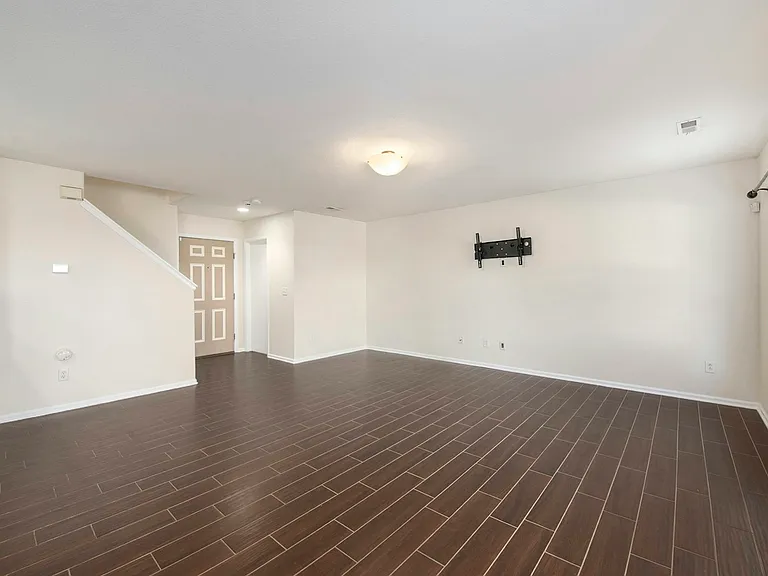 3950 Celtic Ln — Photo 7