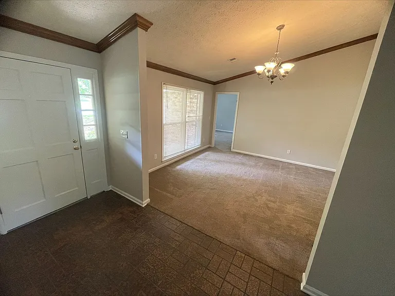 105 Kimberly Dr — Photo 5