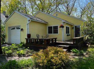 40 Willow Cir, Colchester, VT 05446