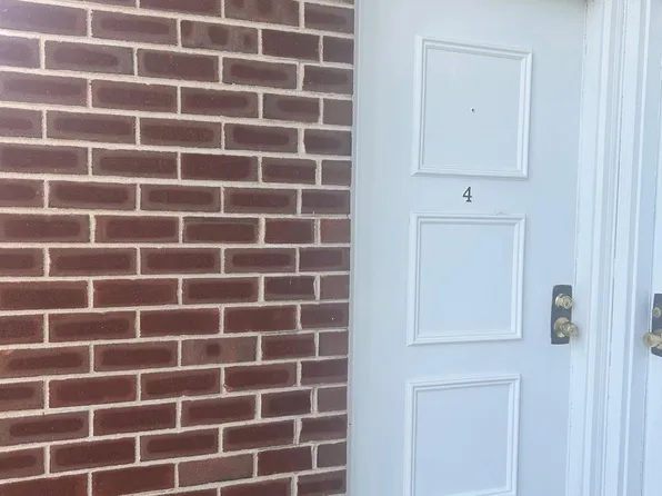 275 Green St APT 4G4, Beverly, NJ 08010