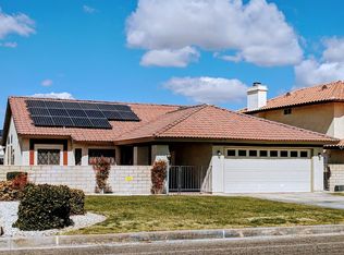26798 Lakeview Dr, Helendale, CA 92342