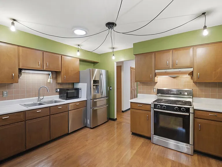 Kitchen, 5122 Marathon Drive