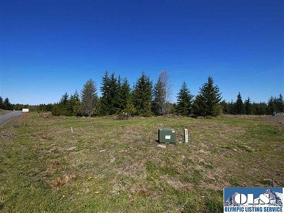 4th image of 9999 Headwaters Ln.