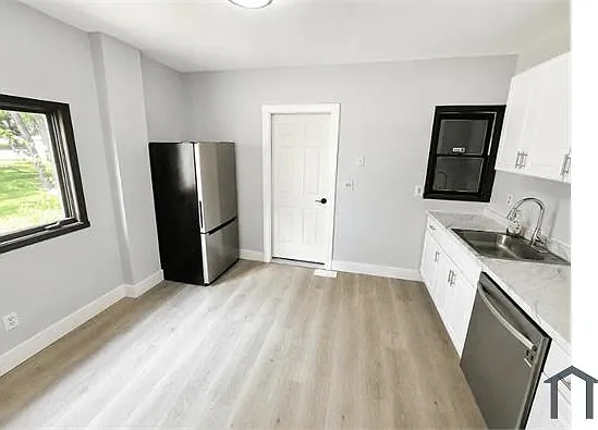 3 bed, 1232 sqft, $1,250 — Photo 2