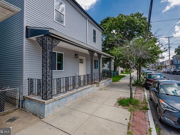 2nd image of 613 Market St