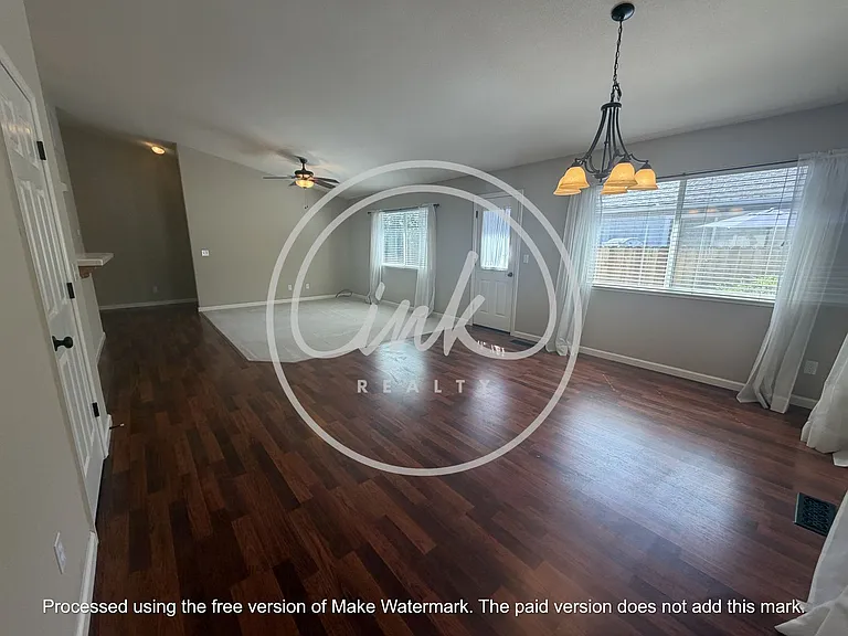 1465 Garden Glen Ct — Photo 2