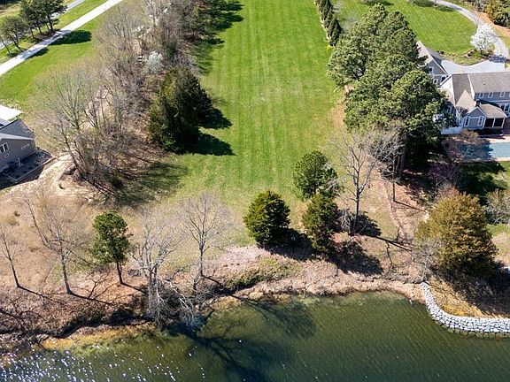 4th image of Sailors Retreat Rd