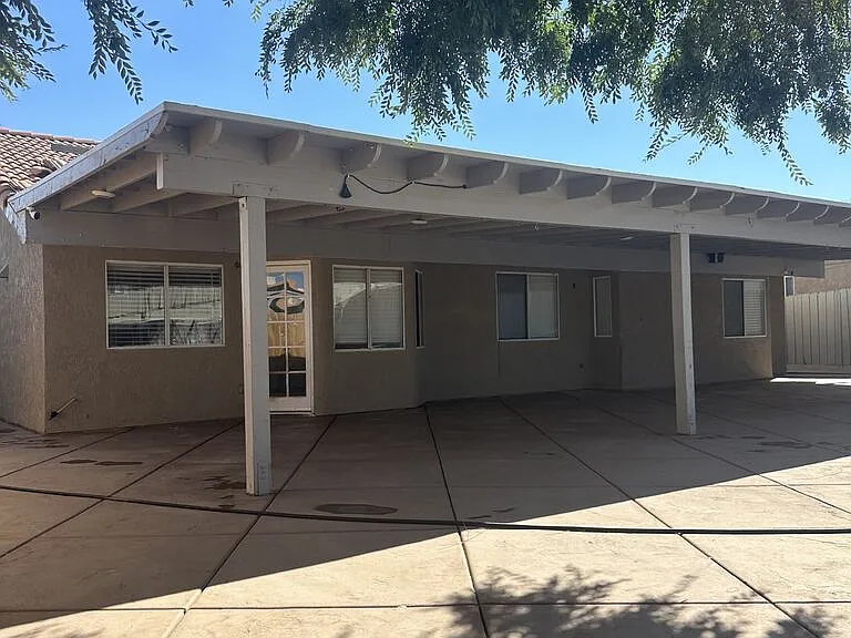 1310 Garnet Ave — Photo 2