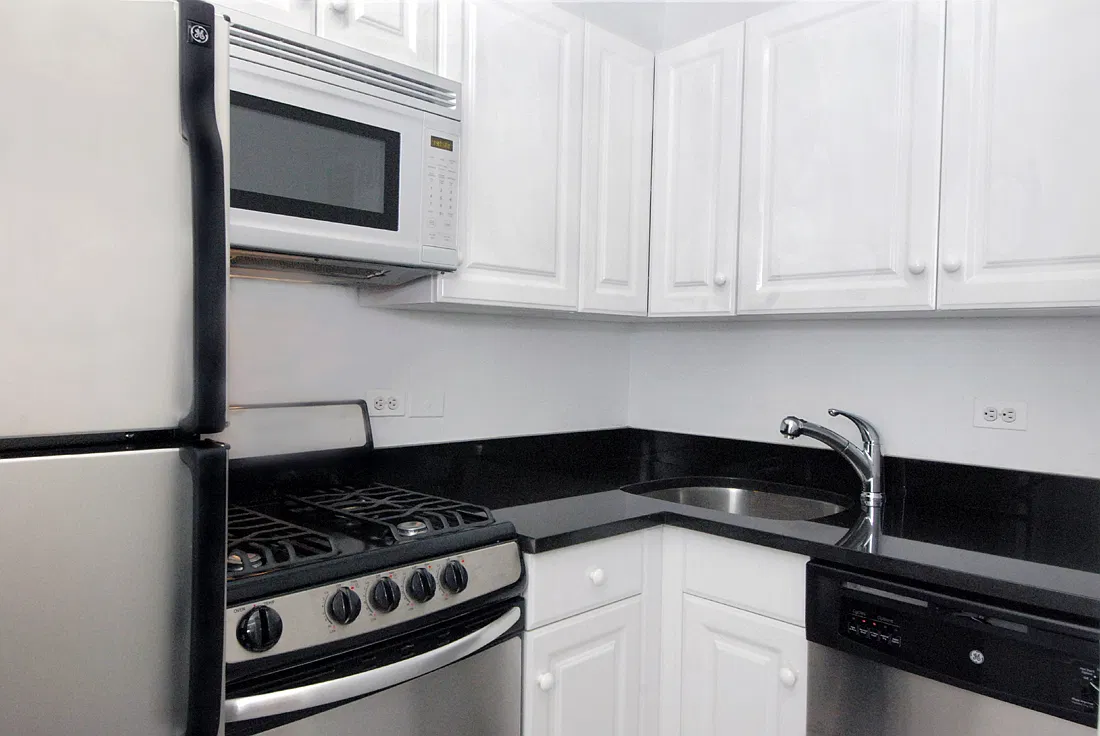 230 East 79th Street — Photo 3