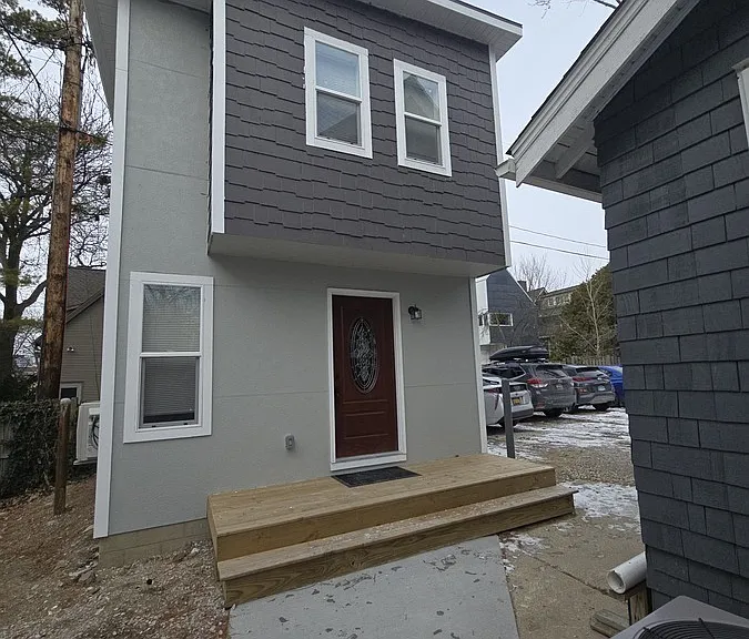 536 Walnut St #1 — Photo 1