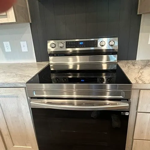2 bed, 1.0 bath, $1,049 — Photo 4