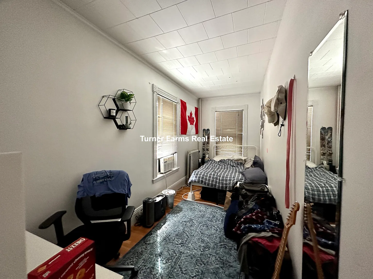 4 bed, 9999 sqft, $5,500 — Photo 4