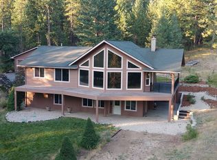 41313 N Eloika Lake Front Rd, Elk, WA 99009