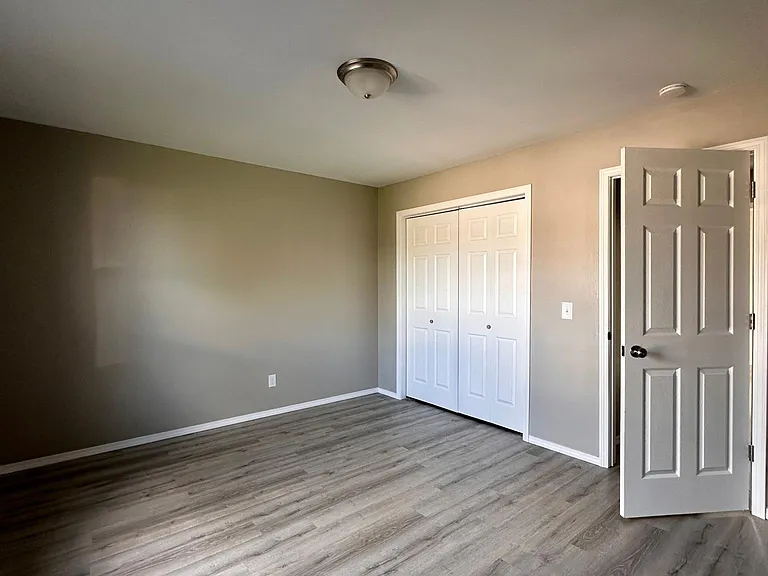 3017 W Roxbury St — Photo 20