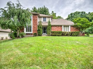 12011 Aberdeen Rd, Leawood, KS 66209