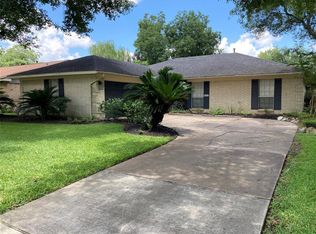 12818 Westella Dr, Houston, TX 77077