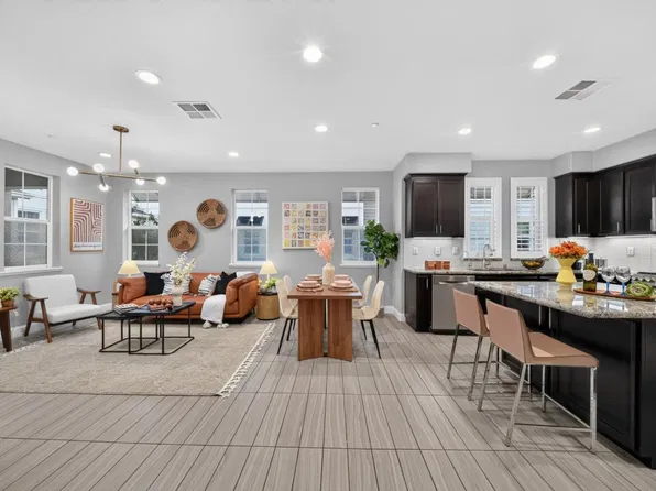 1673 Centre Pointe Dr, Milpitas, CA 95035
