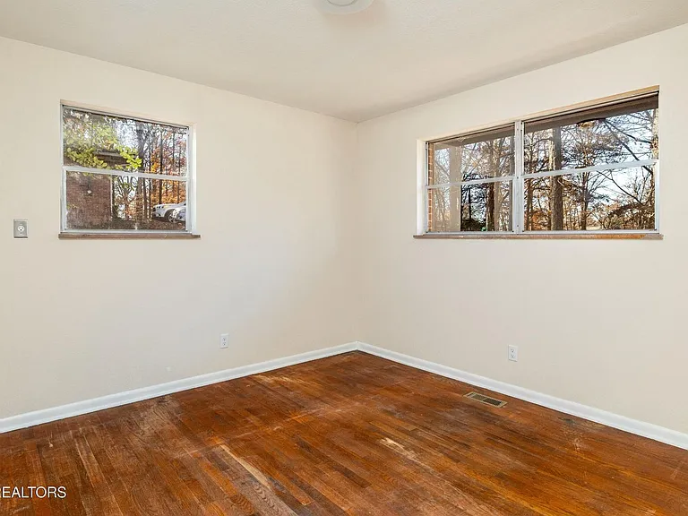 1534 McIlvaine Dr — Photo 15