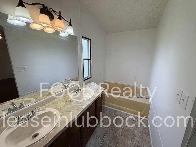 122 County Road 2900 — Photo 7