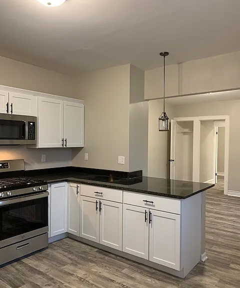 1923 Clark St #3 — Photo 8