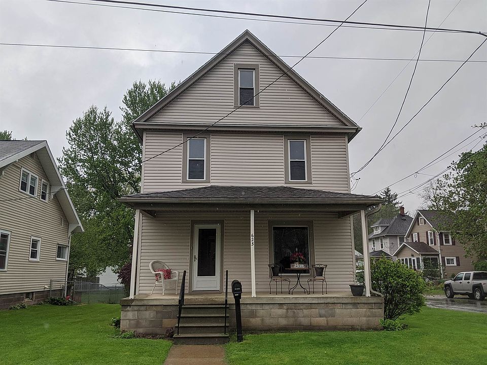 1st image of 623 Evergreen St