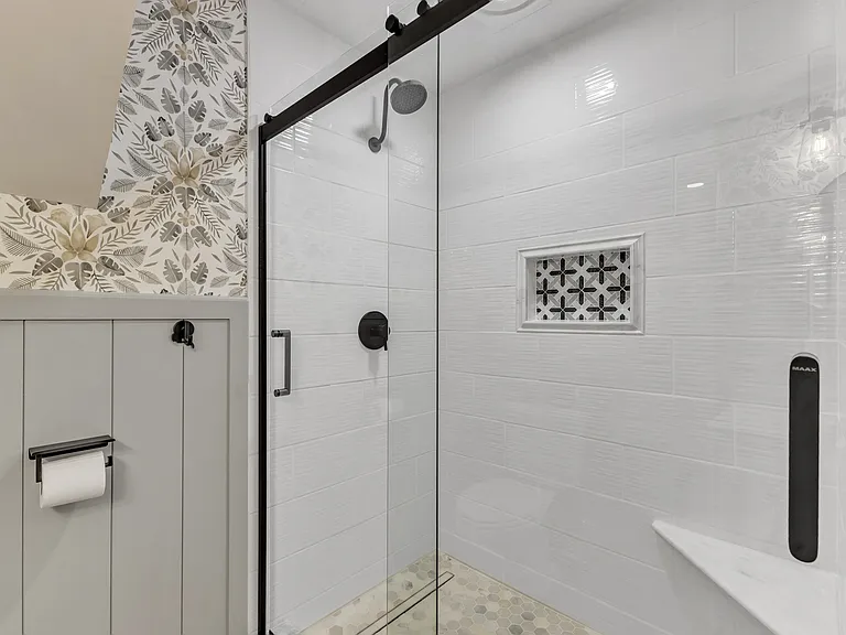 1126 Trailwood Dr — Photo 53